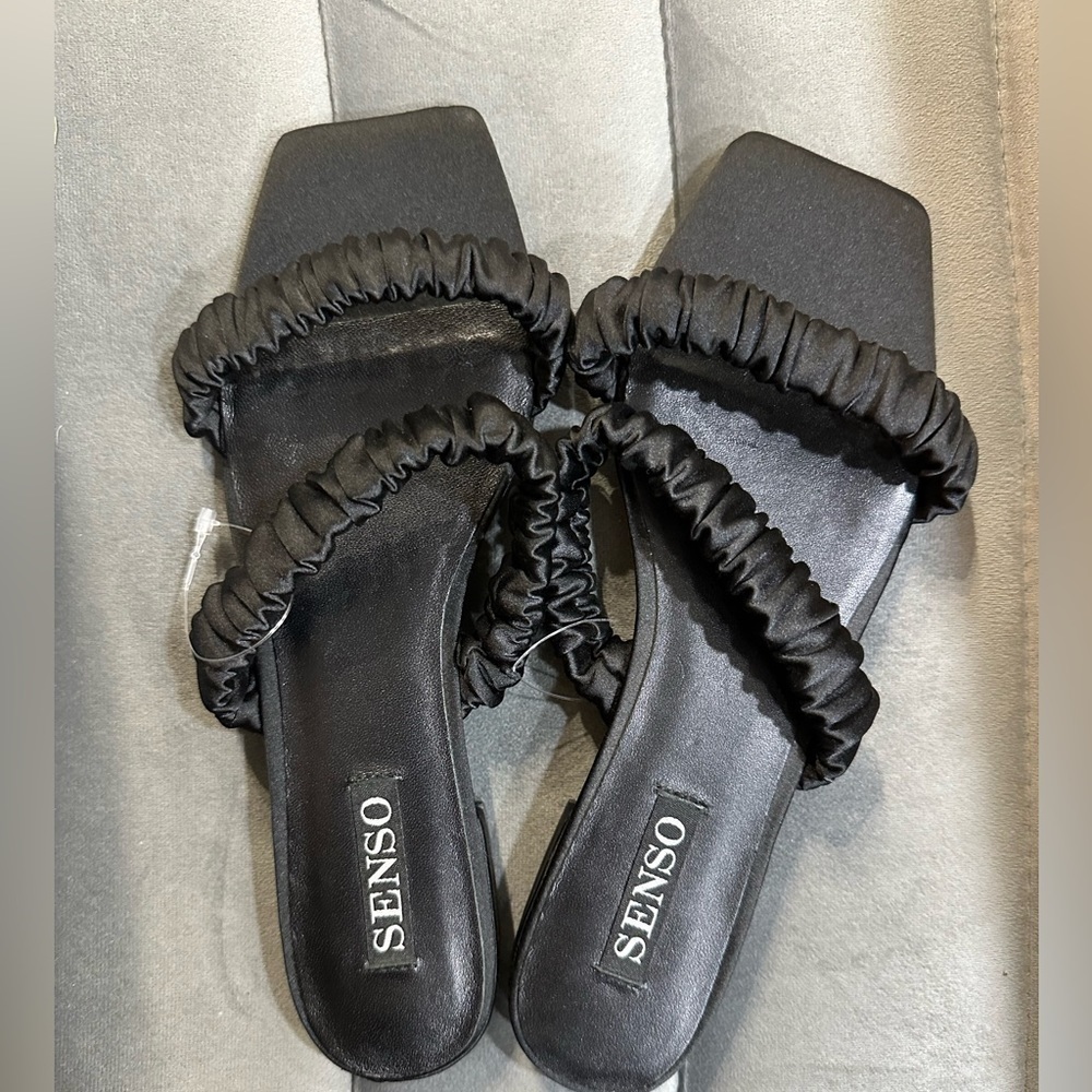 SENSO Harley II Black Satin‎ Sandals - Picture 2 of 5
